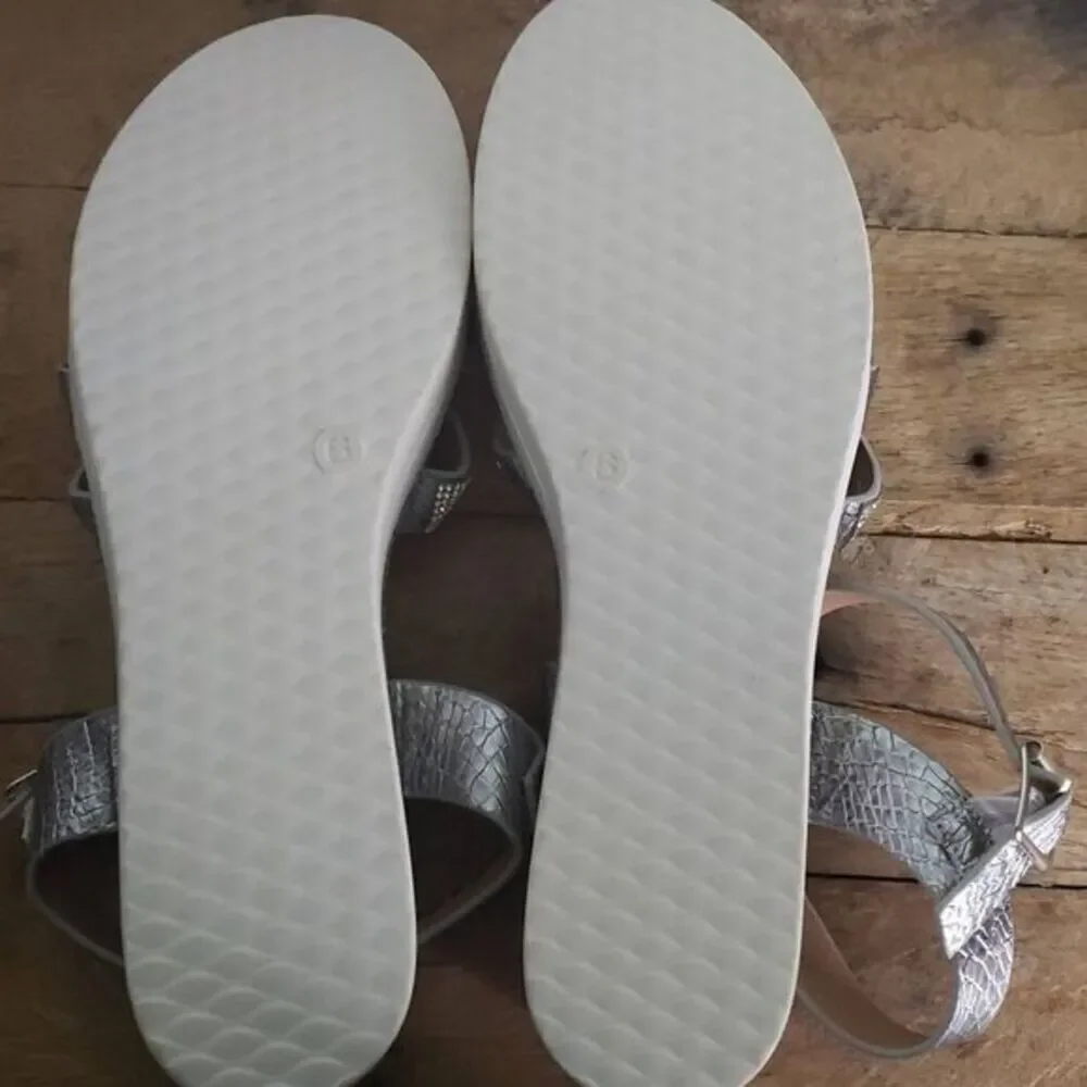 Hawkwell Comfort In Every Step Womens Silver‎ Embellished Platform Sandals Sz 6